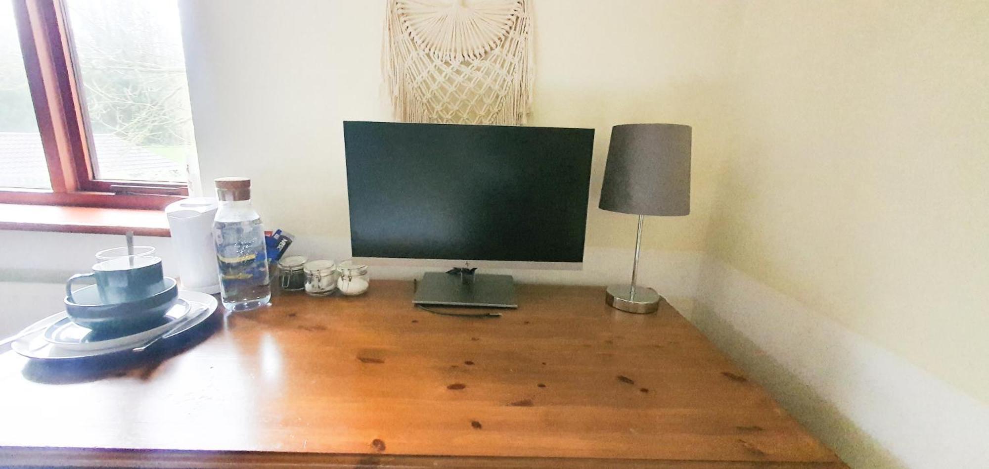West Drayton  Old Slade Cottage - Train To London 30Mins, Heathrow 15Mins Away,Free Parking - En-Suit Rooms חדר תמונה